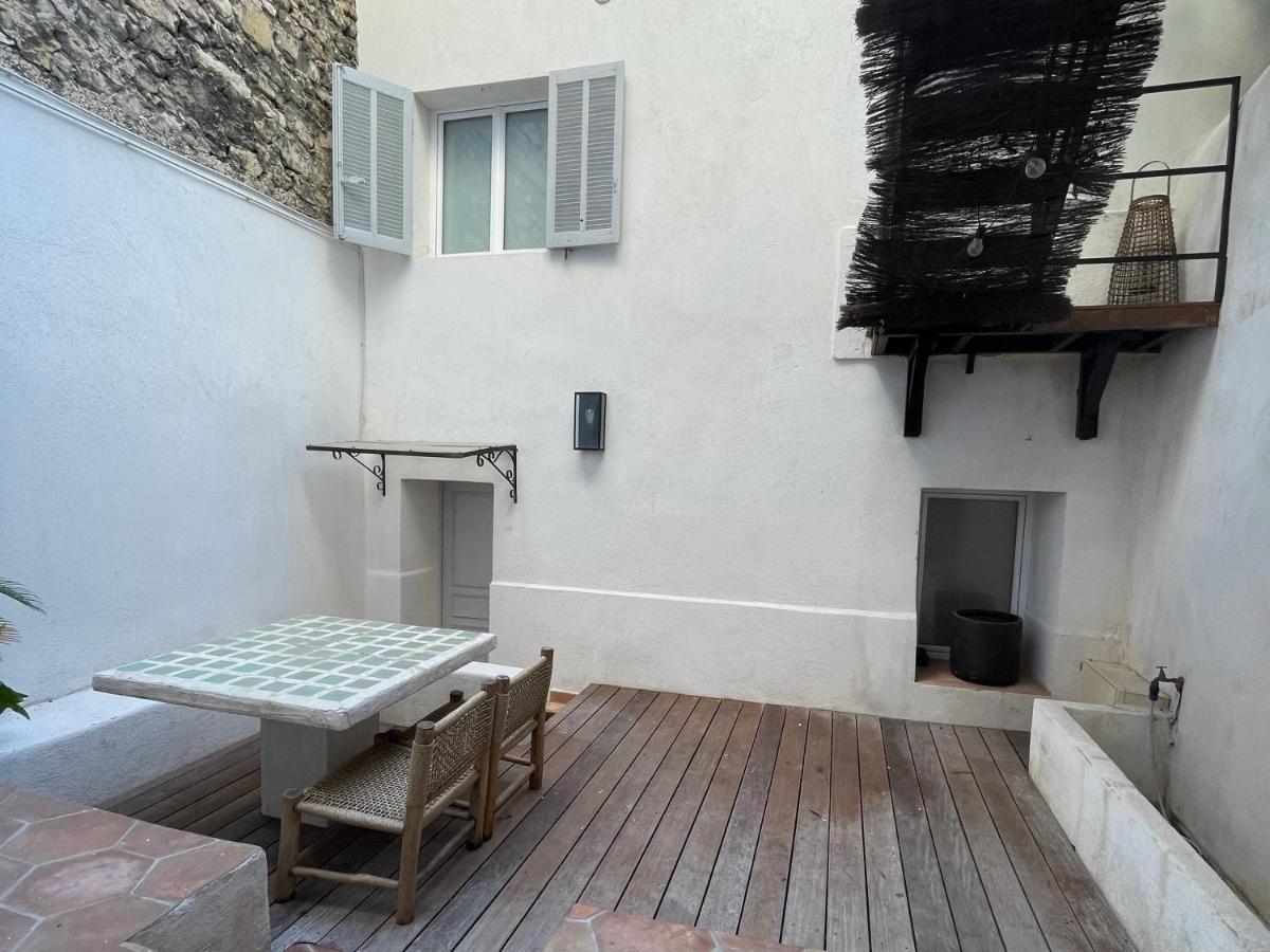 Residence Les Hauts De Saint Charles Марсилия Екстериор снимка