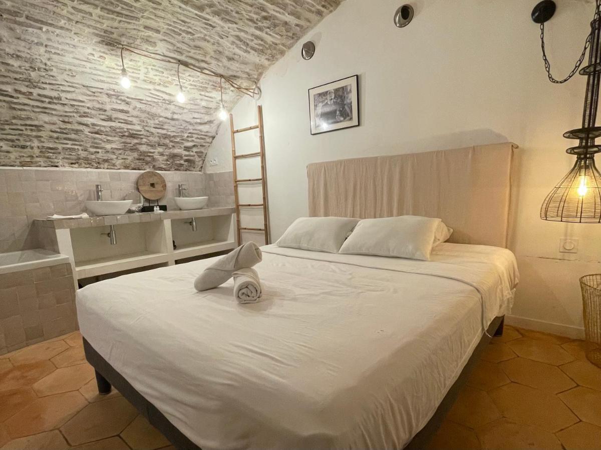Residence Les Hauts De Saint Charles Марсилия Екстериор снимка